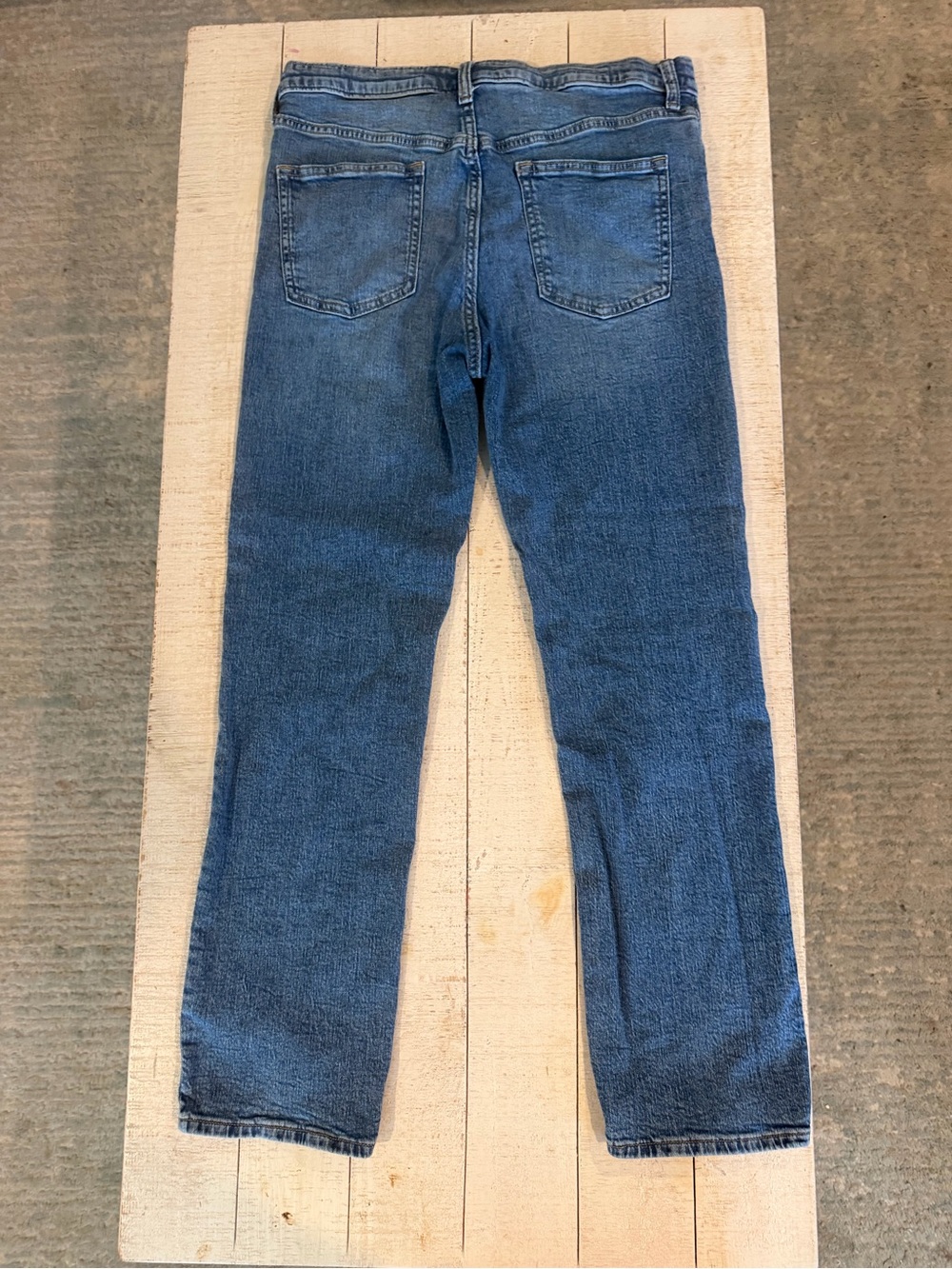 Old Navy 360° Stretch Slim Jeans – Size 18 Plus - Picture 3 of 3